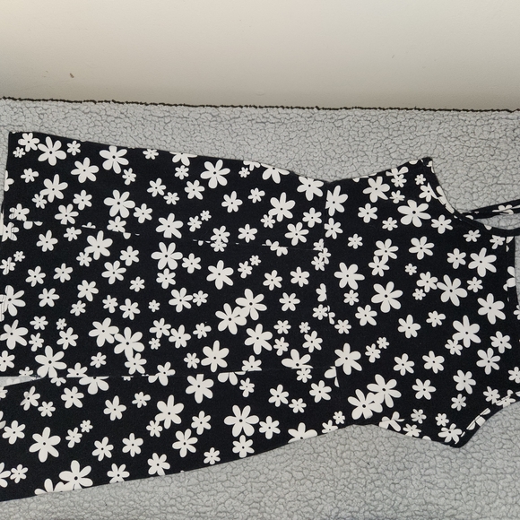 Kids Clothing Bundle - Picture 15 of 15